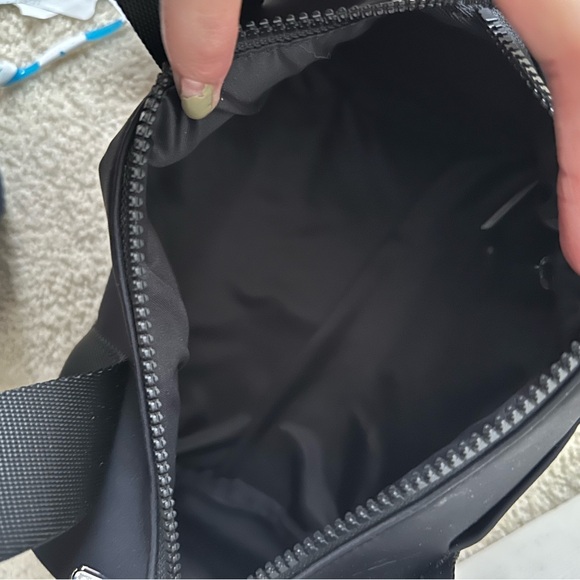 LULULEMON MINI DUFFLE BAG - Picture 5 of 5
